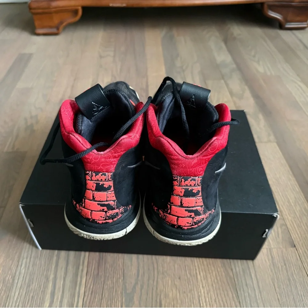 Nike Kyrie 4 Bricks - Picture 3 of 4